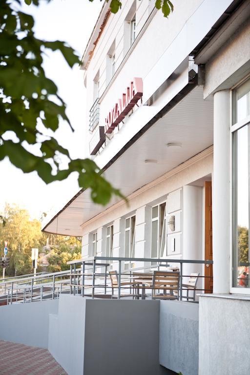 Viesnīca Kolonna 3*